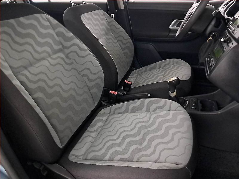 Škoda Fabia (2009) 1.9 TDI, Tempomat - fotka 9 z 19