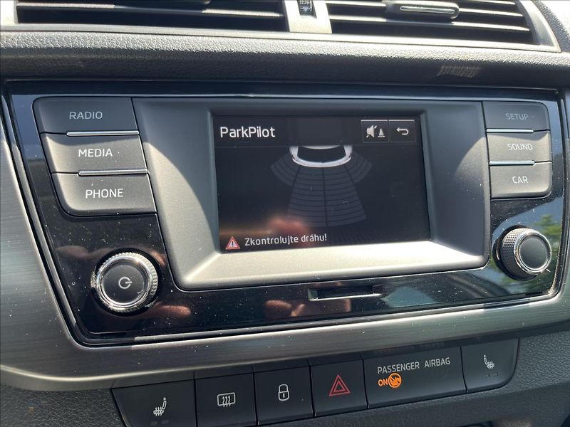 Škoda Fabia 1,2 TSi STYLE KLIMA ČR 1.M DPH - fotka 18 z 45