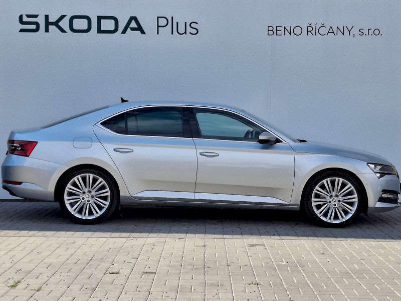 Škoda Superb (2019) Style Extra DSG 2,0TDi 140kW - fotka 11 z 35