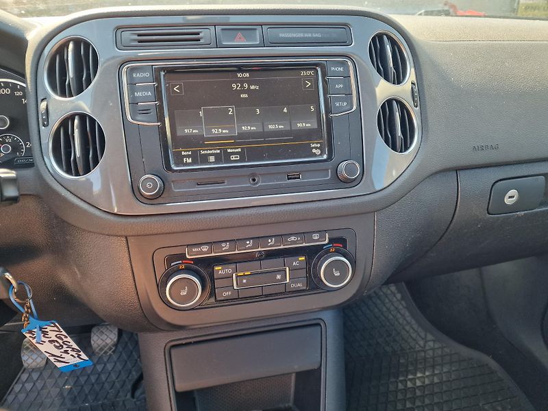 Volkswagen Tiguan 2,0TDI 125KW SPORT&STYLE 4x4 - fotka 12 z 18