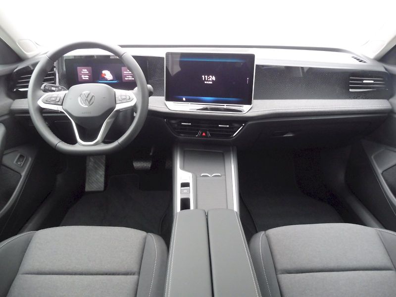 Volkswagen Passat (2026) 1,5 TSI 150kW eHybrid - fotka 5 z 28