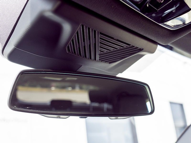 BMW X1 xDrive20d (U11) - fotka 16 z 31