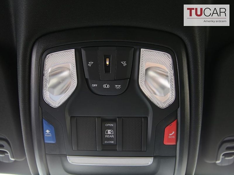 Dodge RAM (2026) 1500 BigHorn 5.7 V8  HEMI 2026 - fotka 37 z 48