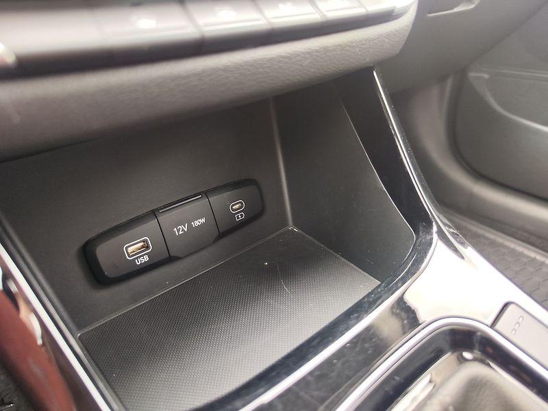Hyundai i30 1.0 T-GDI/74kW Smart DCT - fotka 20 z 31