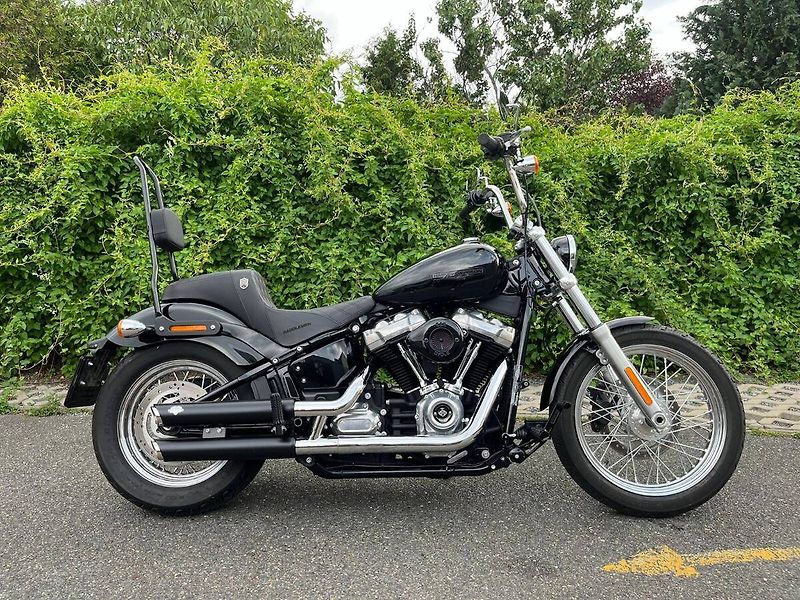Harley-Davidson FXST Softail Standard (2020) - fotka 2 z 18
