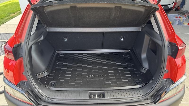 Hyundai Kona (2021) Smart 1.0 T-GDI DCT - fotka 21 z 26