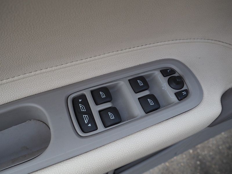Volvo C70 (2011) 2.0D 110 kW Cabrio - fotka 15 z 30