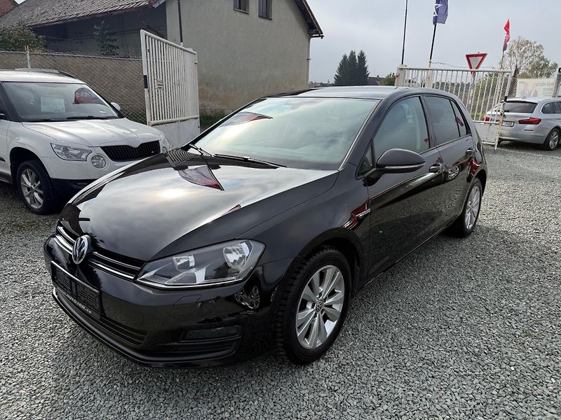 Volkswagen Golf 1.2 TSI 81KW CUP - fotka 3 z 13