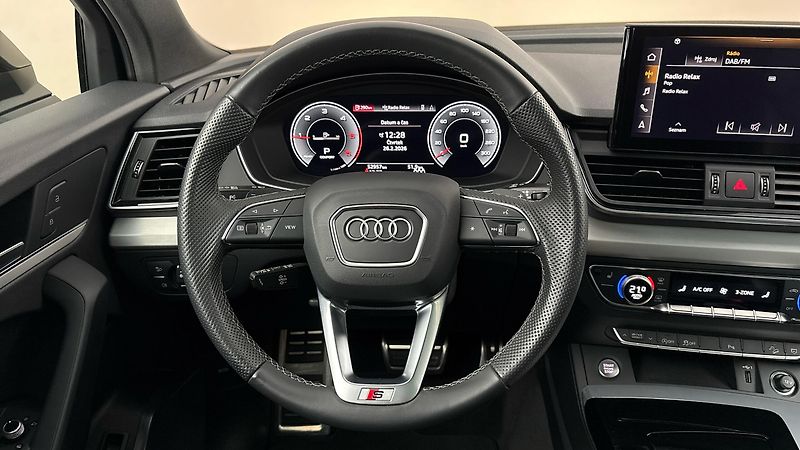 Audi Q5 2.0 40TDI S Tronic Quattro SLi - fotka 9 z 32