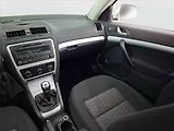 Škoda Octavia (2010) 1.6 TDI, Xenony, Tempomat - náhled 8