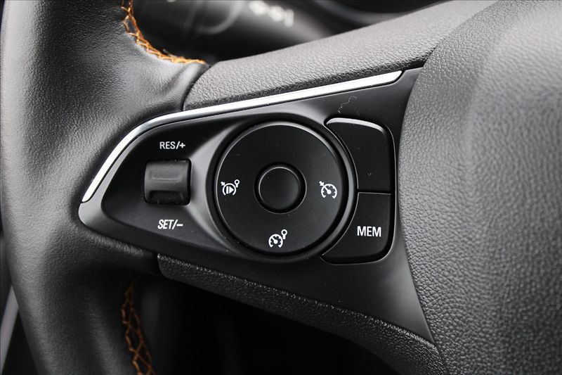 Opel Crossland X 1,2 T  NOVÉ V ČR,1.MAJITEL - fotka 19 z 39