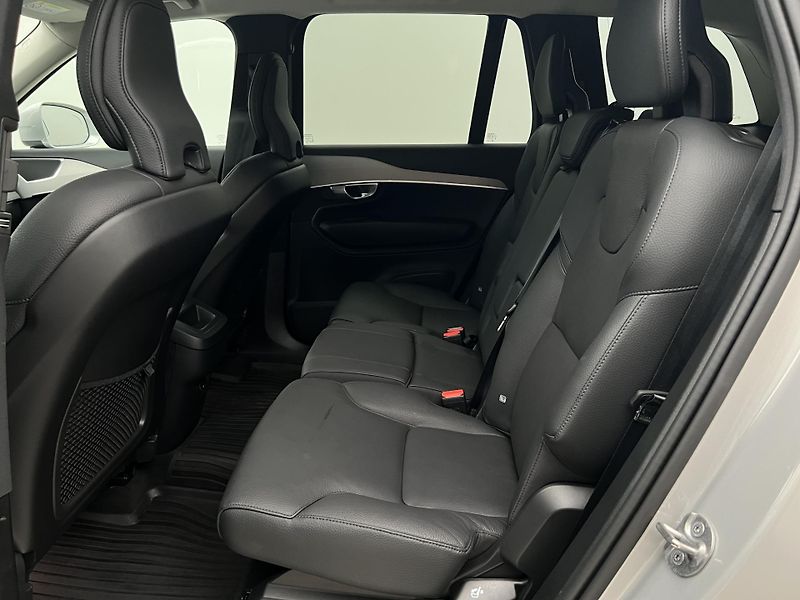 Volvo XC90 B5 AWD CORE AUT 7 MÍST - fotka 6 z 43