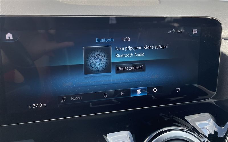 Mercedes-Benz GLA 200d,110kW,AUT.,STK 7/28,DPH - fotka 17 z 26