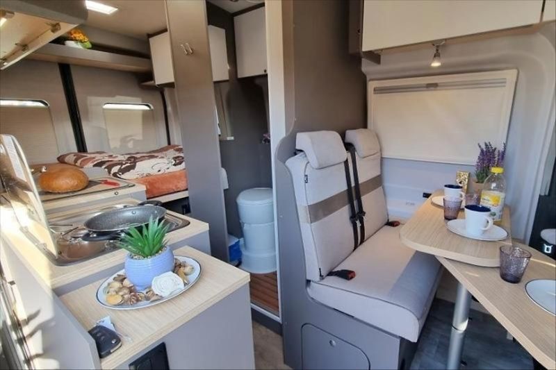 LMC Innovan 590 TDCi  2,0 - fotka 11 z 16