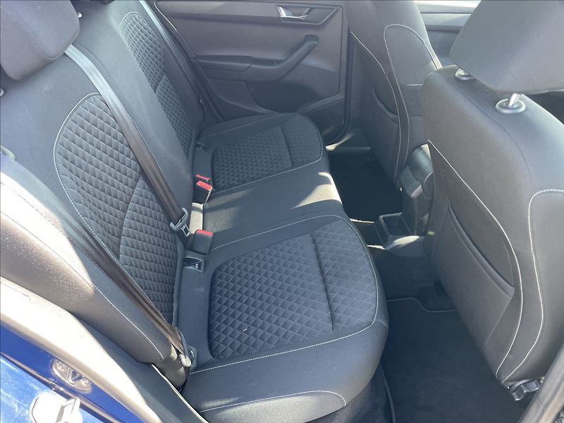 Škoda Fabia 1,0 TSi 70kw DRIVE GPS LED Kli - fotka 10 z 32