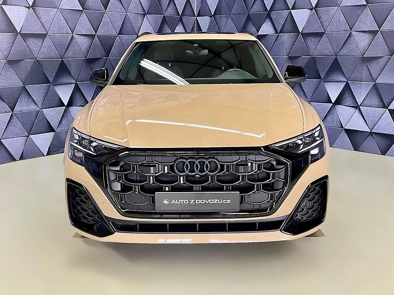 Audi Q8 50TDI QUATTRO S-LINE, PANORAMA - fotka 2 z 42