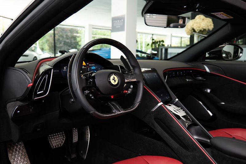 Ferrari Roma Spider /Karbon/NeroPurosangue - fotka 5 z 23