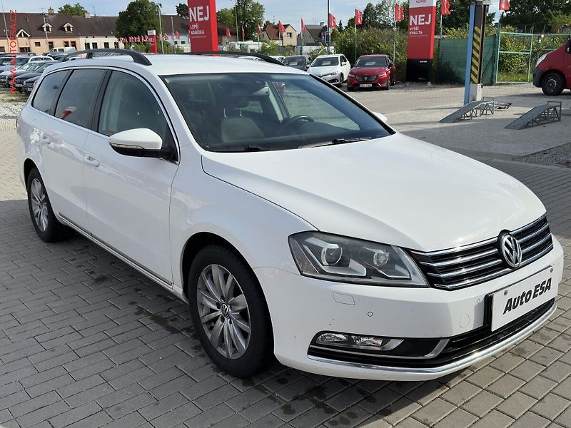Volkswagen Passat (2014) 2.0 TDi, 2.maj,ČR, STK2/28 - fotografie inzerátu