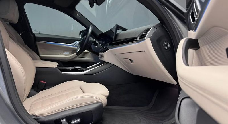 BMW i4 eDrive40 GC SoH 95% Bílý in. - fotka 11 z 23
