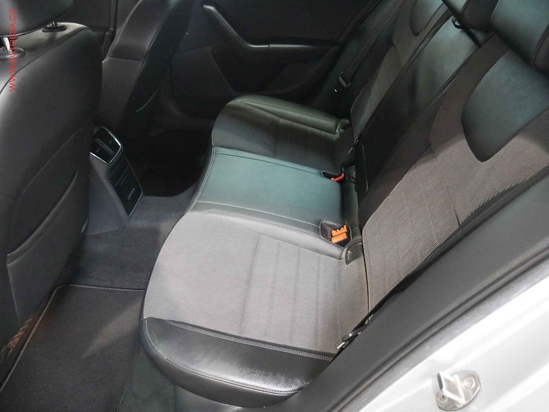 Škoda Octavia (2015) 1.6 TDi, DSG, navi - fotka 10 z 29