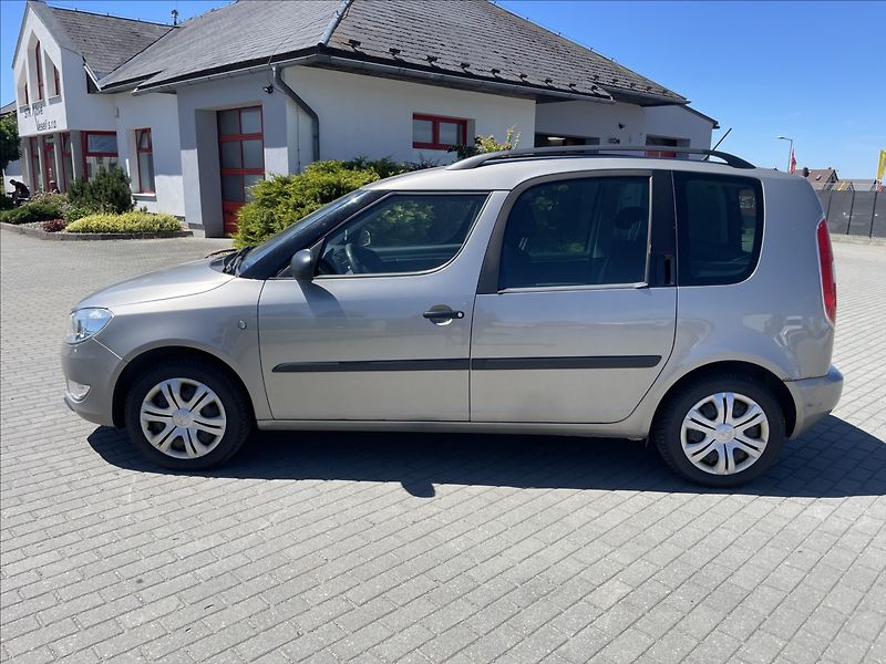 Škoda Roomster 1,2 TSi 63kw Ambiente Klima ES - fotka 2 z 25