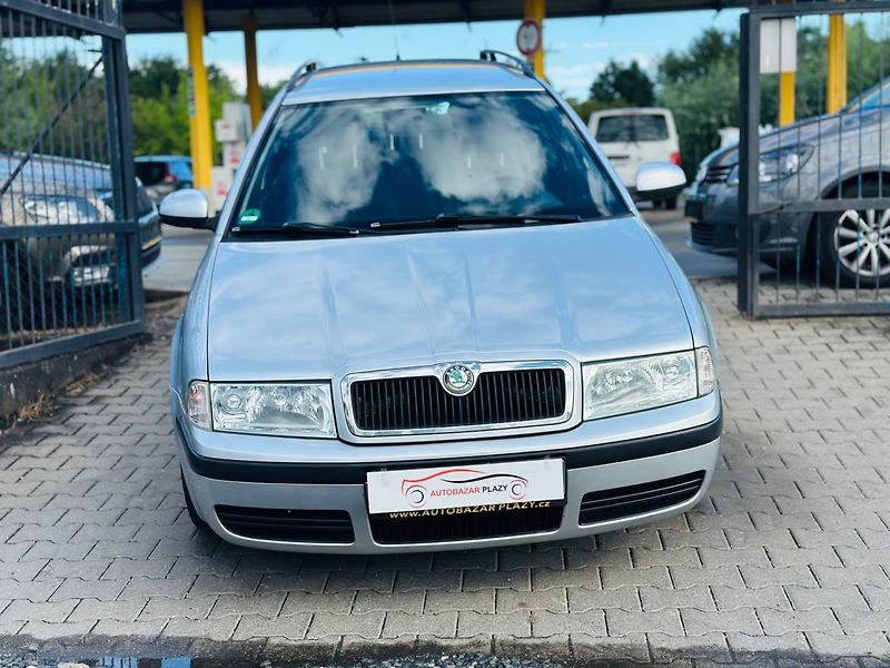 Škoda Octavia (2010) 1.9TDi SERVISKA,BEZ KOROZE - fotka 2 z 15