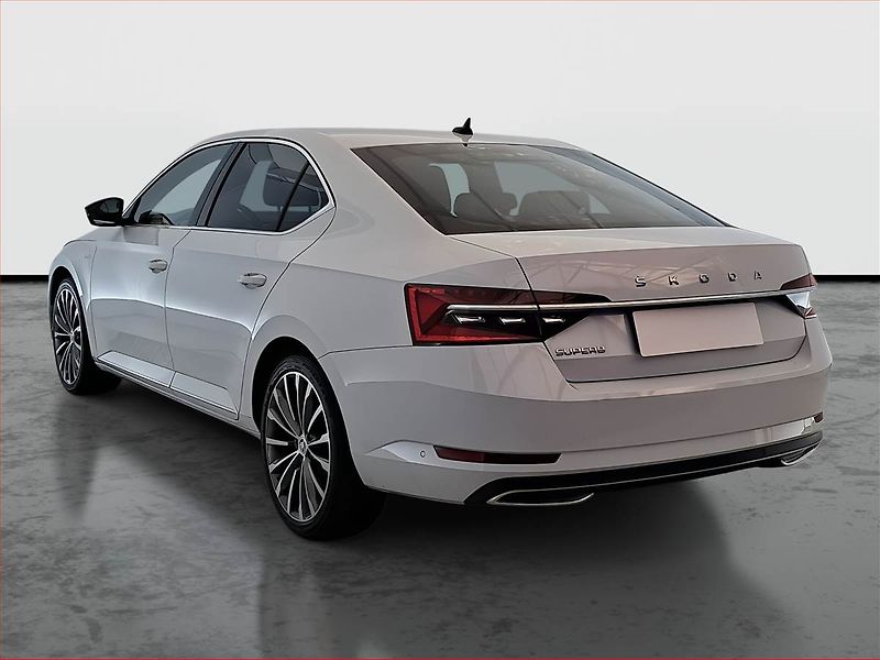 Škoda Superb (2023) Laurin&Klement 2.0 TDI - fotka 4 z 21