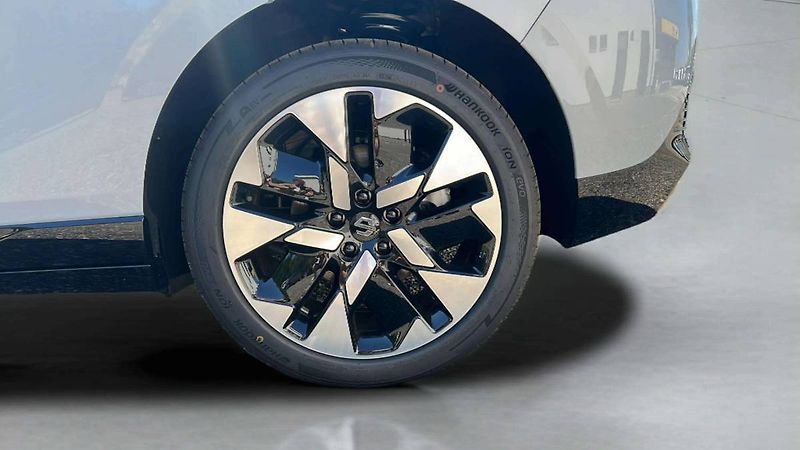 Leapmotor B05 Design ProMax 160 kW (67,1kWh - fotka 31 z 35