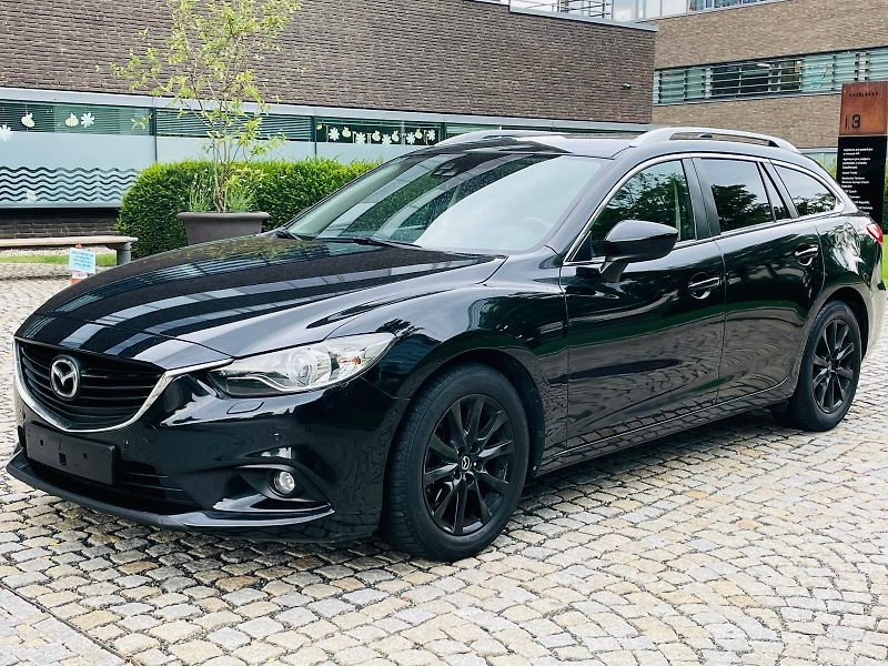 Mazda 6 2.0i MANUÁL SENZORY SERVISKA - fotka 4 z 45