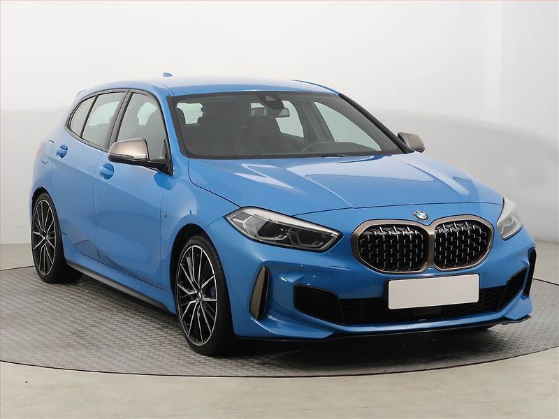 BMW Řada 1 (2019) M Sport M135i xDrive - fotografie inzerátu