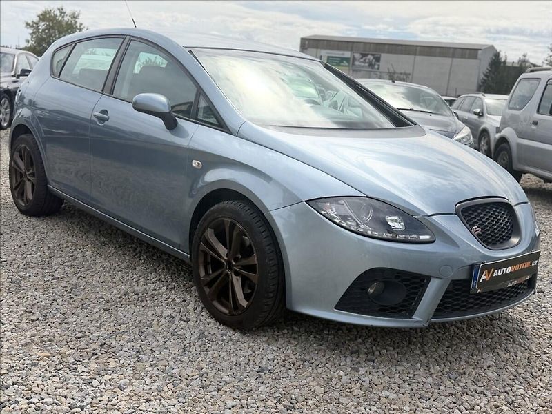 Seat Leon 2,0 TDI FR NOVÉ ROZVODY - fotka 3 z 20