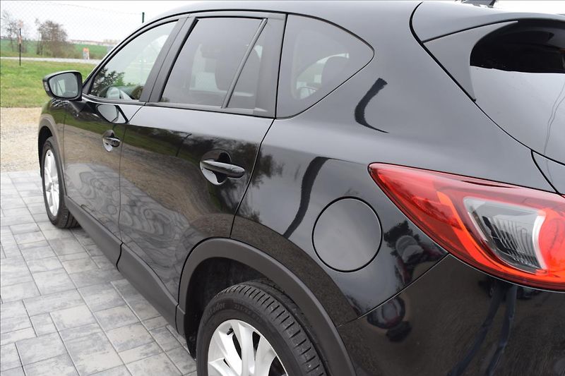 Mazda CX-5 2,0 i 118KW 4X4 AUTOMAT KŮŽE - fotka 11 z 54