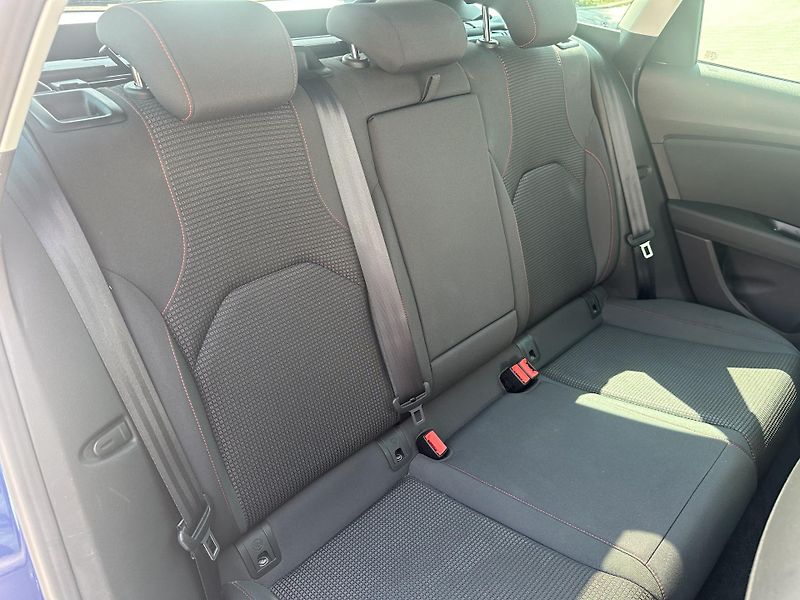 Seat Leon (2019) 1.5 TSI Virtual, ser.historie - fotka 18 z 36
