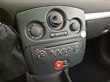 Renault Clio (2006) 1.5 dCi, po STK, jezdí dobře - náhled 14