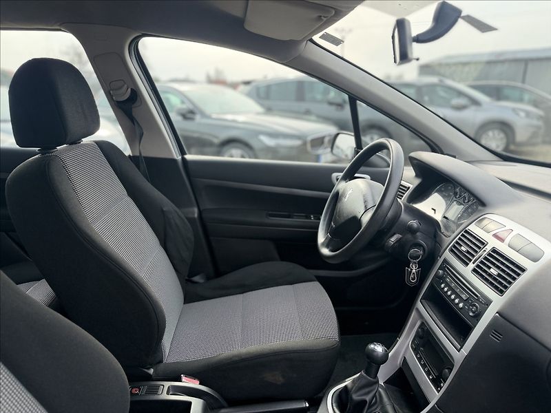 Peugeot 307 1,6 HDI DIGIKLIMA - fotka 20 z 22