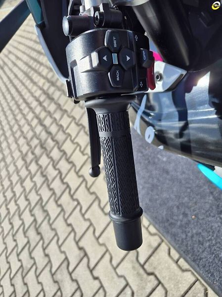 CFMOTO (2026) 675 SR-R GP edition - fotka 17 z 20