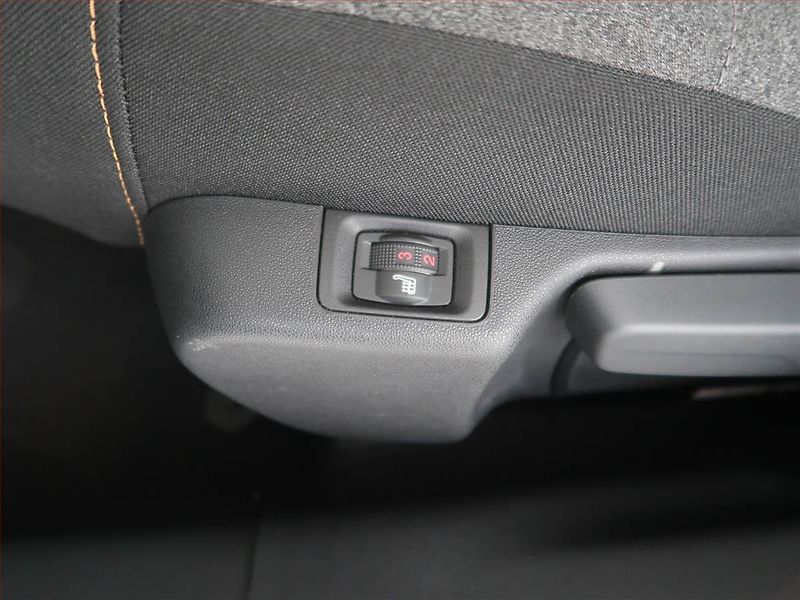 Citroën C3 (2023) 1.2 PureTech, ČR,1.maj - fotka 19 z 19