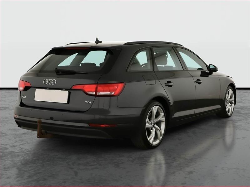 Audi A4 (2016) 2.0 TDI, Xenony, Tempomat - fotka 5 z 14