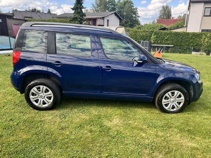 Škoda Yeti 1.2TSI 77KW,KLIMA,ESP,ASR,CD - fotka 8 z 40