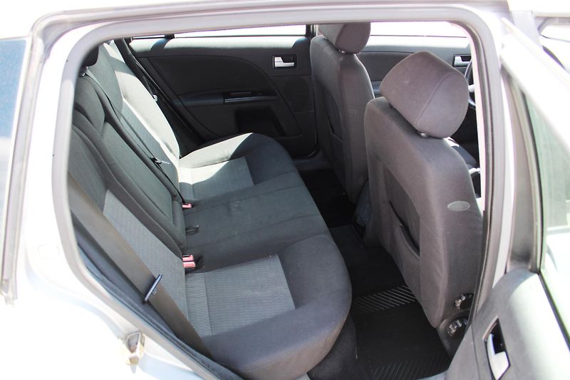 Ford Mondeo (2003) 2,0TDCI  EL.OKNA TAŽNÉ - fotka 12 z 16