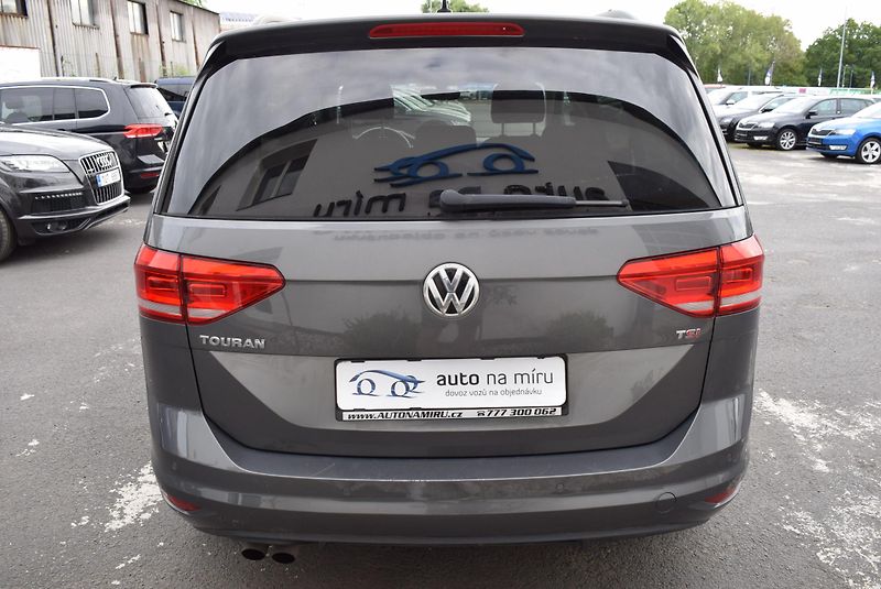 Volkswagen Touran (2017) 1.4TSI 110kw 7MÍST CLBMT APP  - fotka 8 z 46
