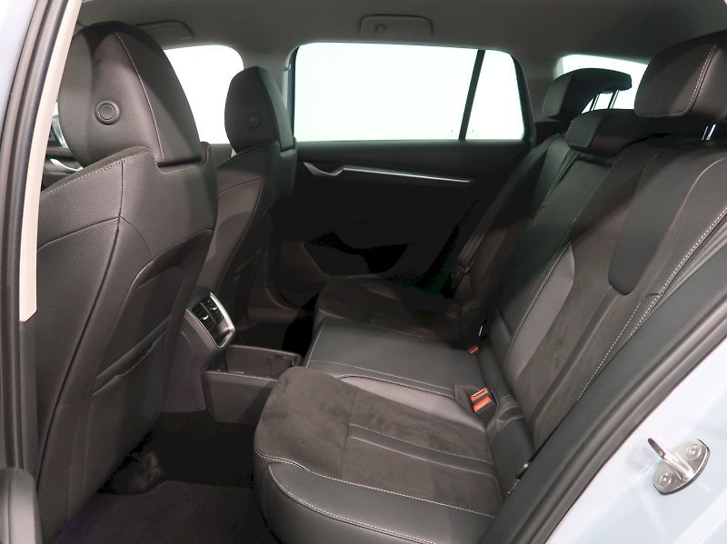 Škoda Octavia (2025) TOP PREMIUM 2.0TDI 110KW DSG L - fotka 15 z 42