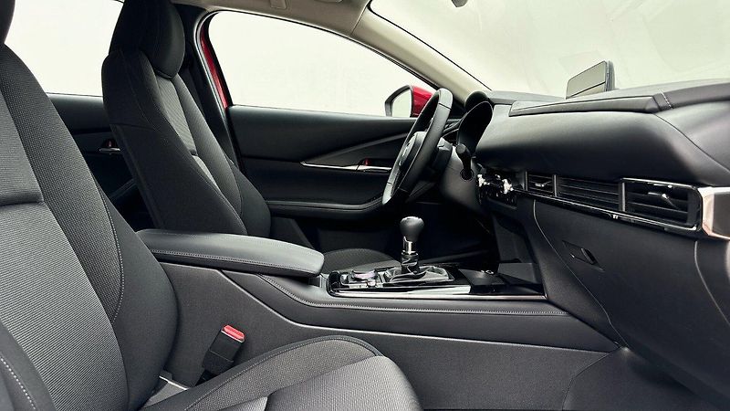 Mazda CX-30 (2026) 2.5 G140 Centre-line MT - fotka 11 z 23
