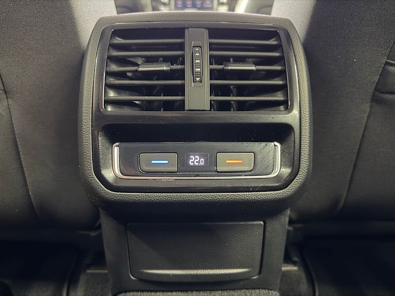 Volkswagen Passat 1.5 TSI EVO BMT BUSINESS, LED, - fotka 25 z 26