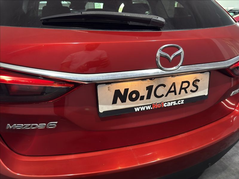 Mazda 6 2,2   D 129 kW SPORT BOSE 1.MA - fotka 33 z 43