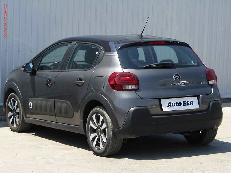 Citroën C3 (2019) 1.2 PT, Feel, navi - fotka 6 z 18