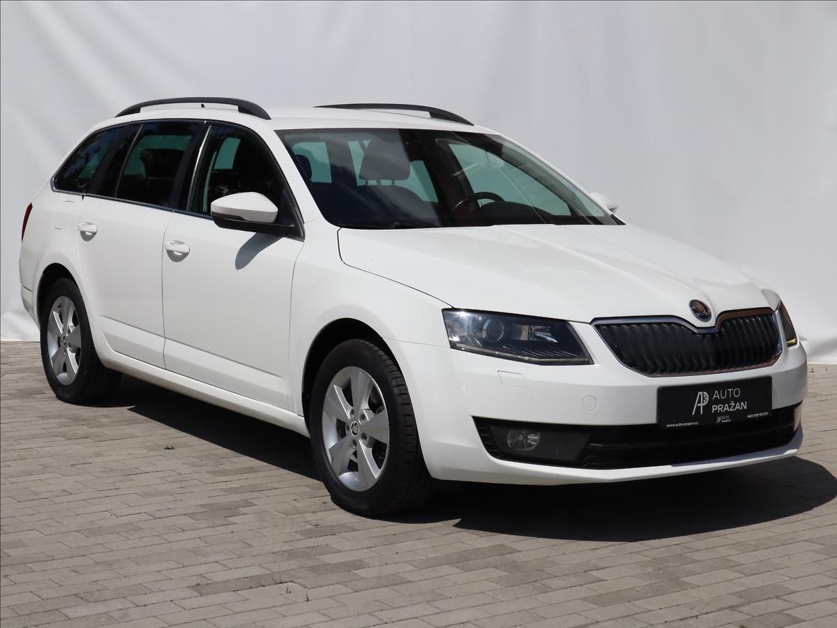 Škoda Octavia 2,0 TDi ParkPilot Xenony Digik