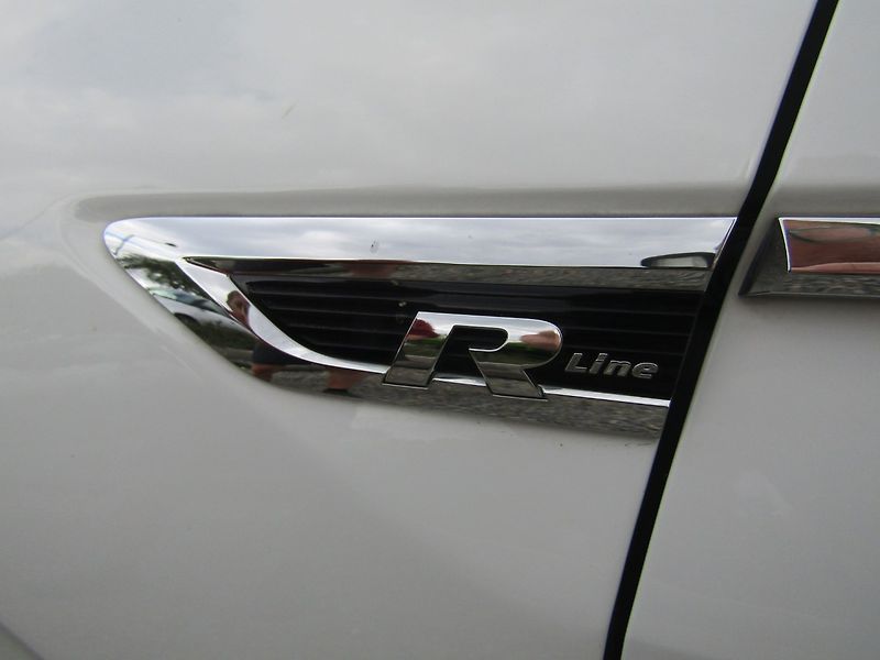 Volkswagen Tiguan (2017) 1.4 TSI 110kW DSG R-Line - fotka 43 z 43