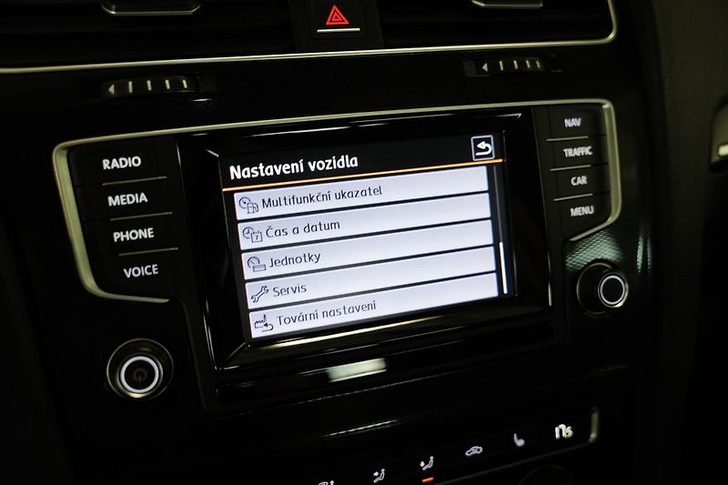 Volkswagen Golf - fotka 20 z 28