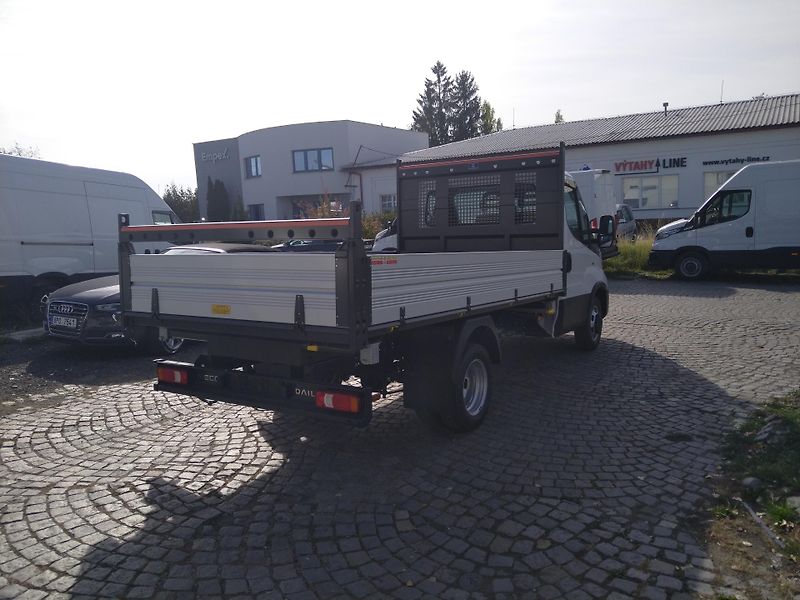 Iveco Daily 35C180 sklopka 3x - fotka 3 z 9